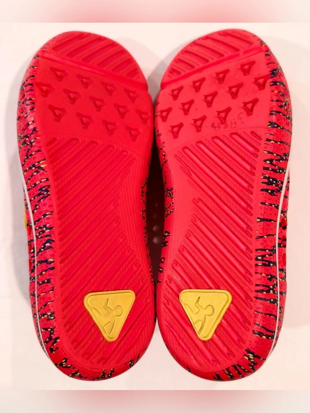 Plae Shoes Mimo Boys 2 Girls Water Red Hook and Loop EVA Summer Beach Pool